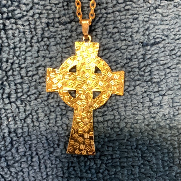 Cross Necklace - Picture 3 of 5